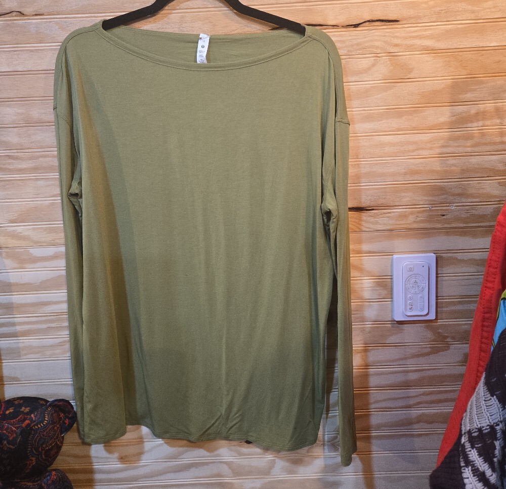 Lululemon - Picture 3 of 6